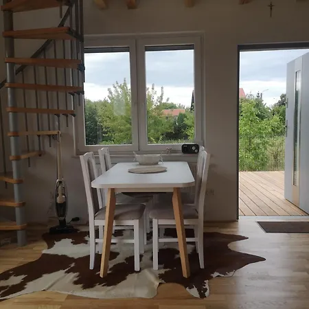 Dom Nad Jeziorem Z Prywatnym Pomostem I Linią Brzegową